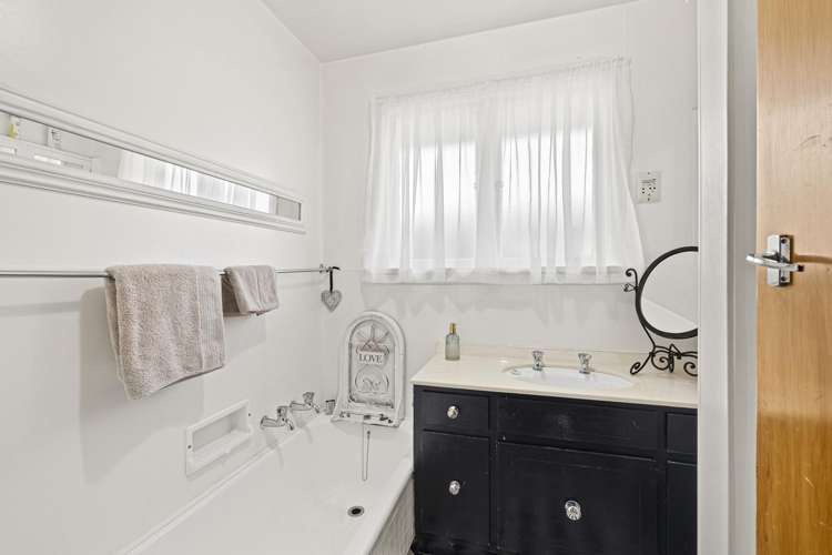 11 Deloraine Street Somerfield_12