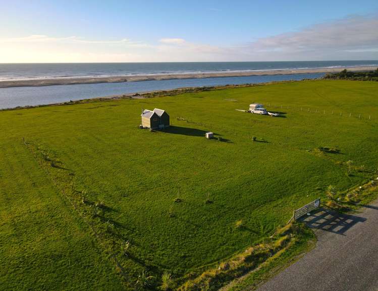 25 Fox Moth Drive Haast_14