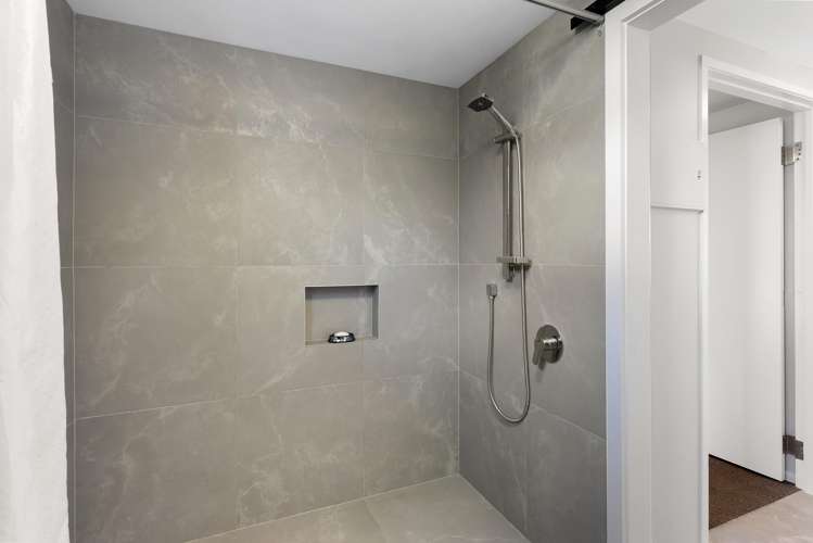 1/15 Waihi Way East Tamaki_18