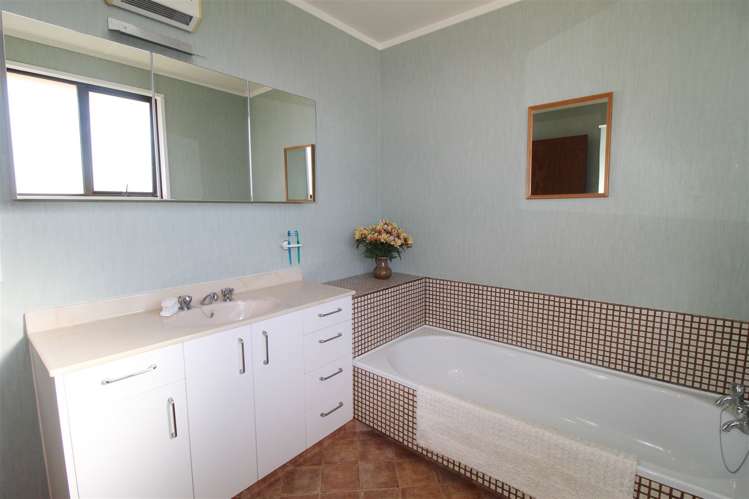 20 Magdala Street Kakanui_13