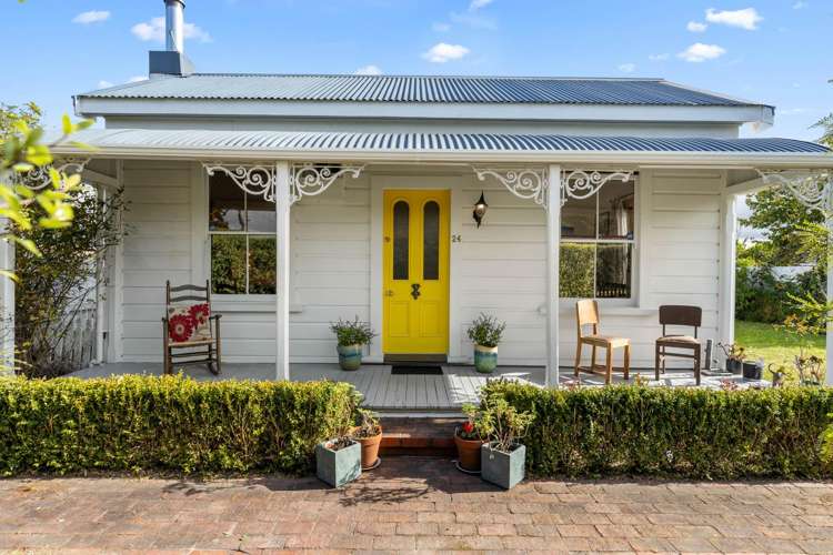 24 Dillons Point Road Islington_2