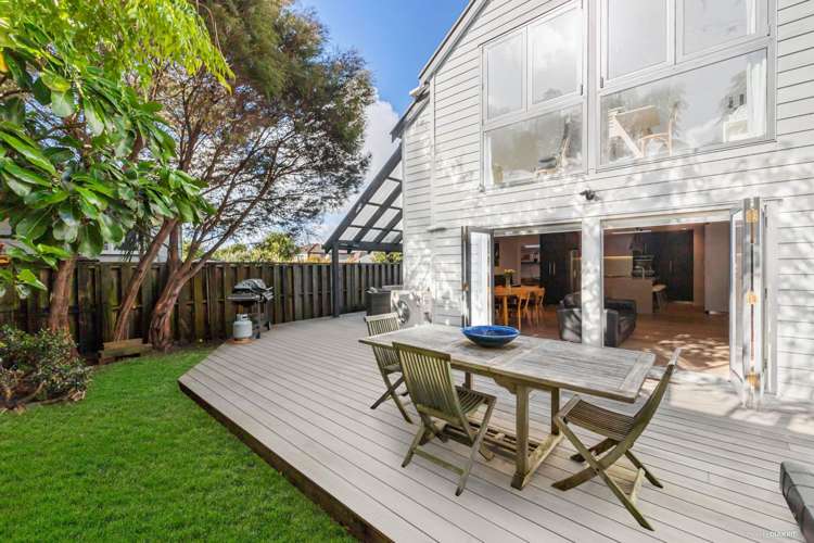 2/44 Pembroke Crescent Glendowie_11