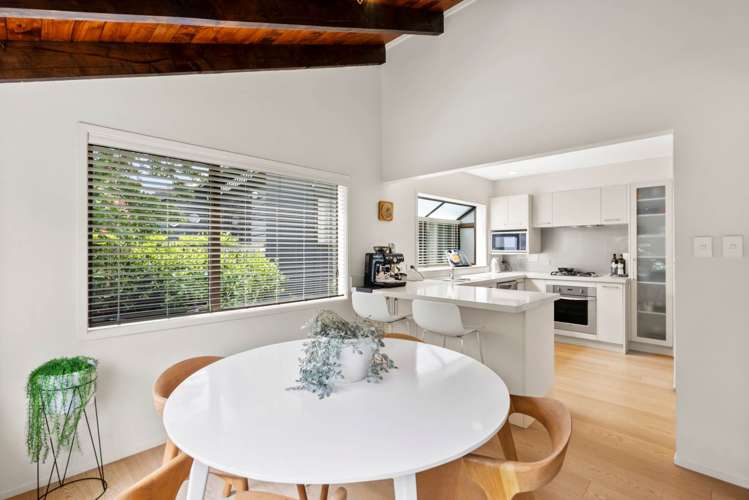 2/73 Long Drive Saint Heliers_28