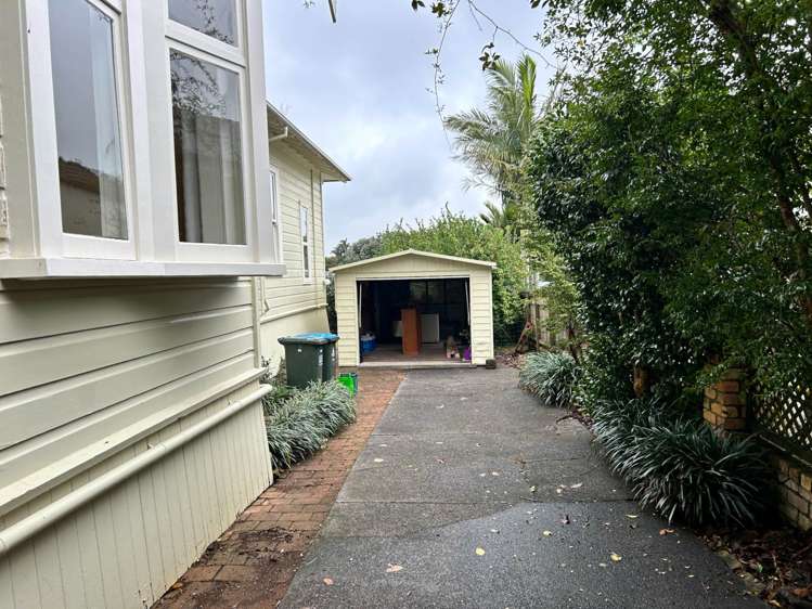 11 Gladwin Road Epsom_18