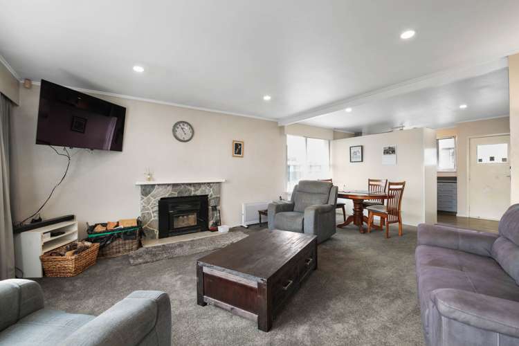 5 Moana Crescent Redwoodtown_7
