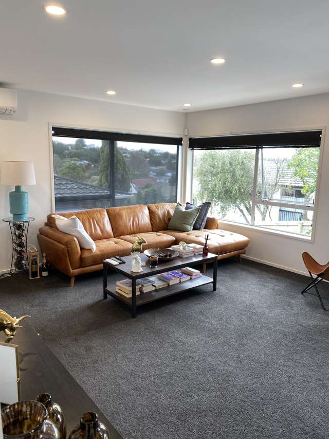 2/97 Moore Street Hillcrest_2