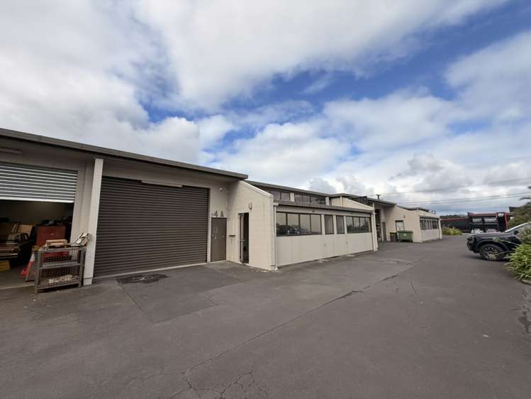 4B/62-64 Henderson Valley Road_0