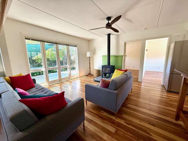24 Lorenzen Bay Road Raglan_2