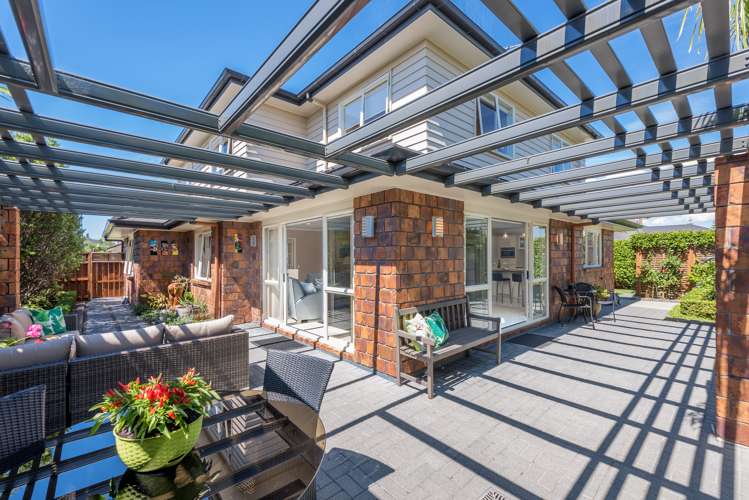 74 Pine Harbour Parade Beachlands_1