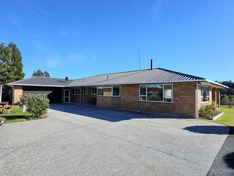 736 State Highway 7 Dobson_16