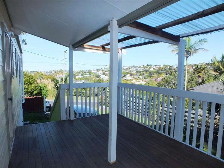 64 D'Oyly Drive Stanmore Bay_8
