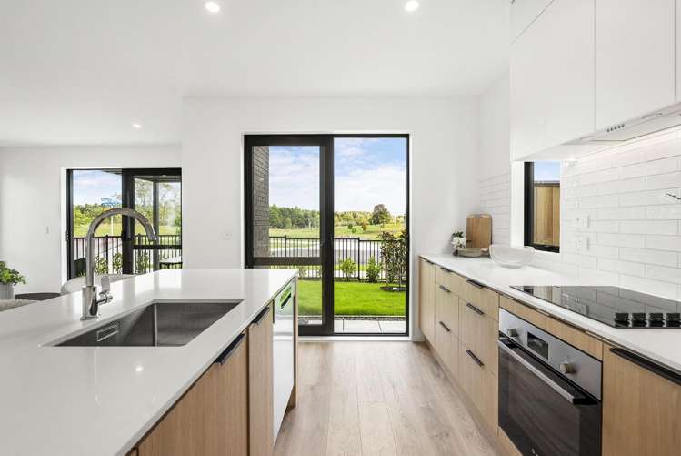 19 Karamu Street Flat Bush_10