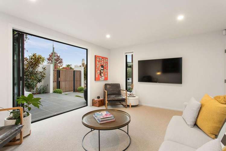 2 Wairarapa Terrace Fendalton_21