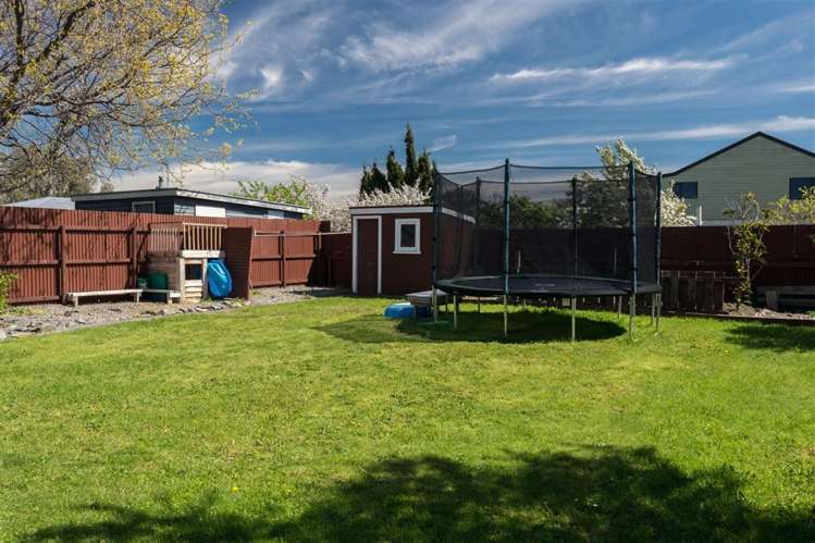 6 Edinburgh Crescent Redwoodtown_14