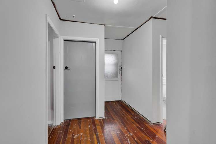 10 Acourt Street Hawera_10