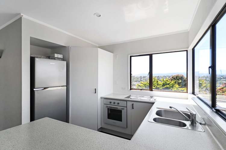 2 Kaikoura Street Maupuia_5