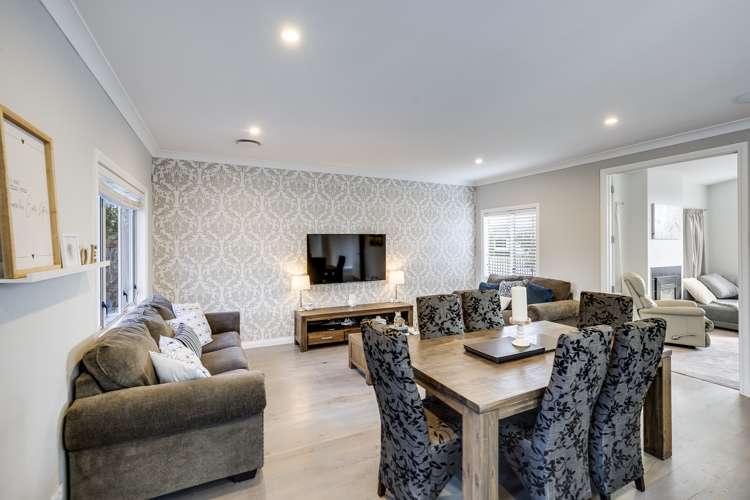 6 Squire Drive Awatoto_8