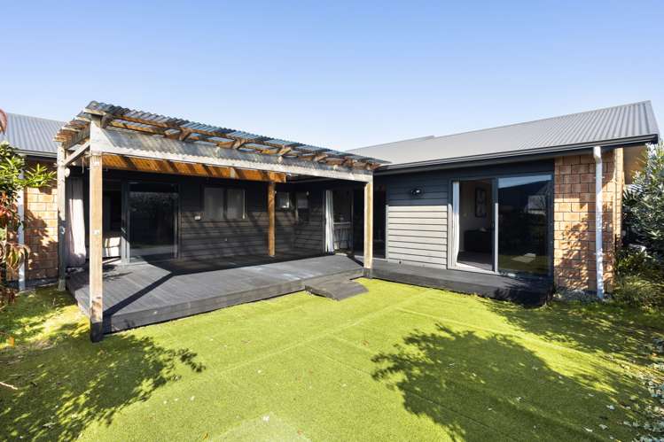 5 Ruske Place Grandview Heights_18