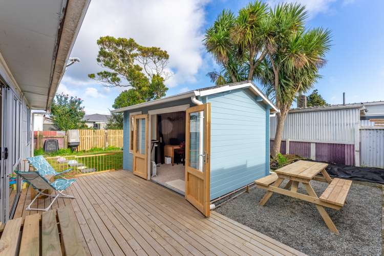 2/290b Main Highway Otaki_13