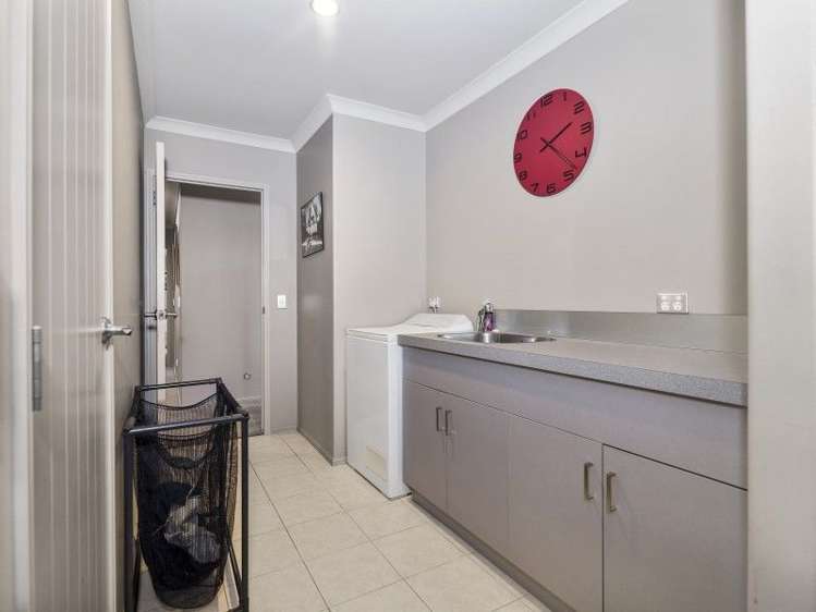 17 Stafford Rise Owhata_12