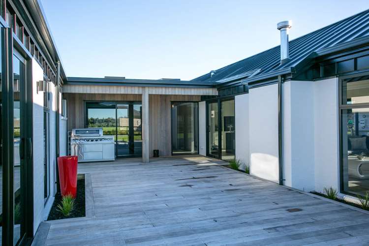 22 Alan Livingston Drive Cambridge_21