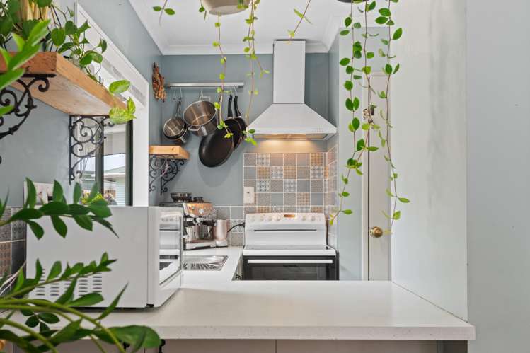 35b Henderson Crescent Parkvale_6