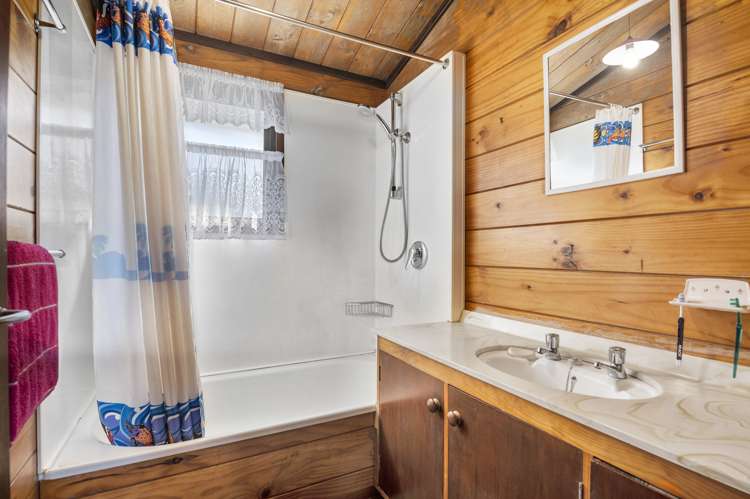 184b Clayton Road Mangakakahi_7