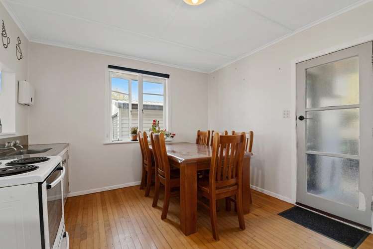 15 Isobel Street Fairy Springs_6