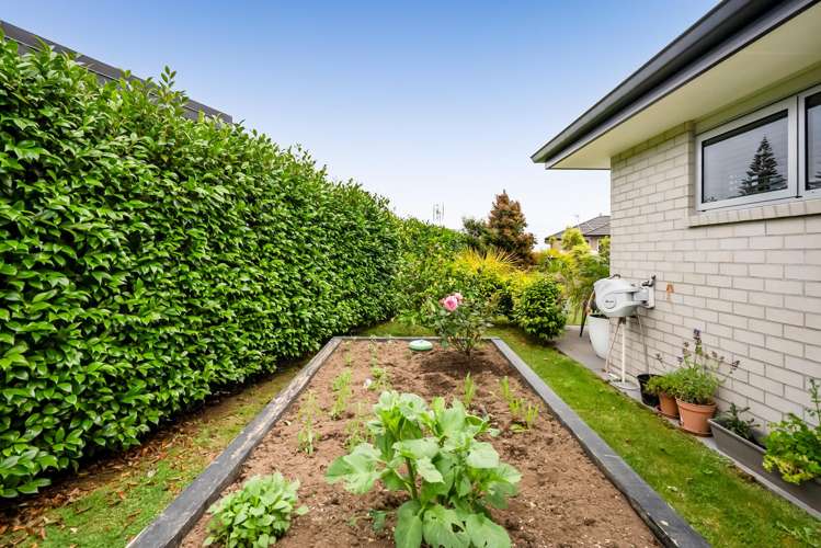 3 Condor Crescent Bell Block_39