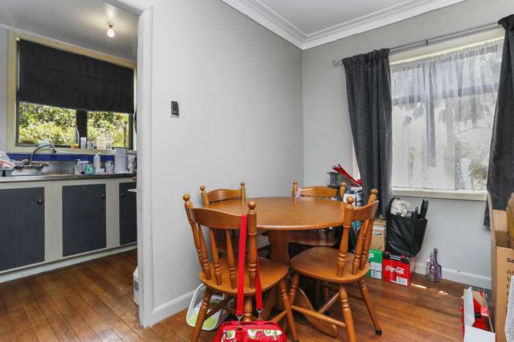 304 Glengarry Road Glen Eden_16