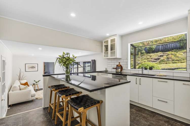 11 Thatcher Crescent Crofton Downs_5