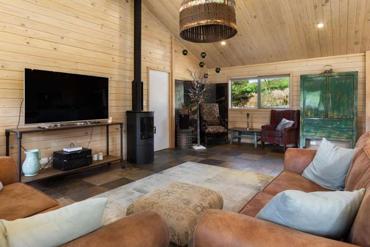 46 Princes Street Waikino_6