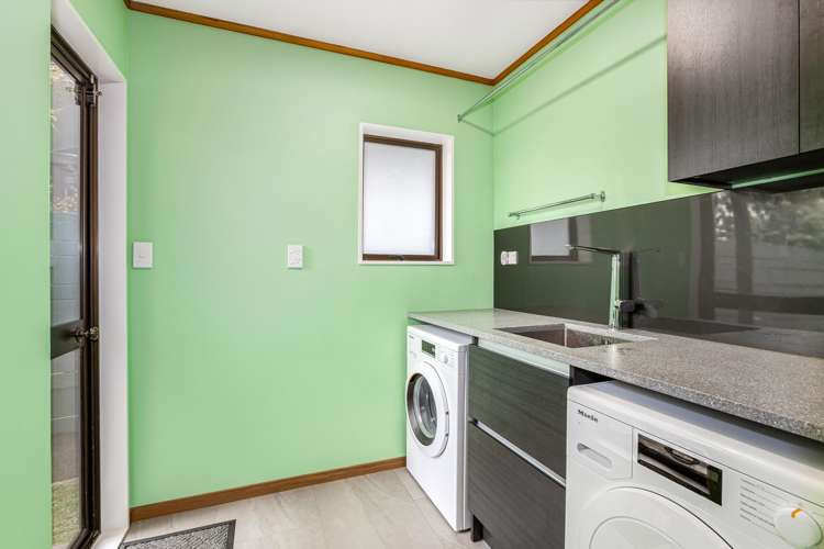 55 Amapur Drive Khandallah_20