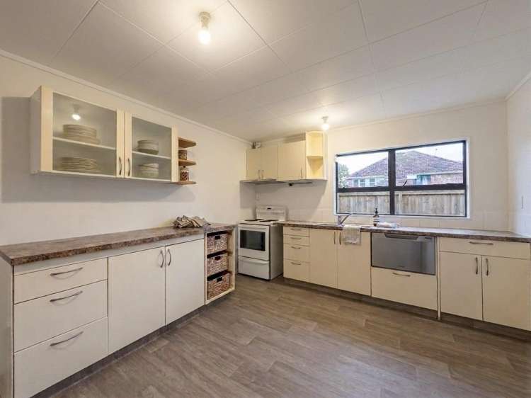 74B May Road Mount Roskill_4