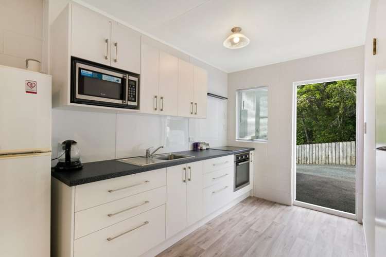 66A B and C Glenpark Avenue Frankleigh Park_13