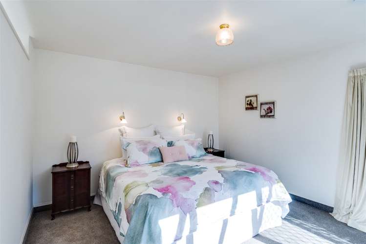 2 Webb Place Taradale_12