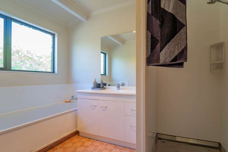 39 Farnham Drive Richmond_10