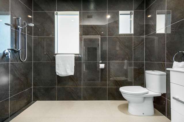 4 Golf Road Manor Park_4