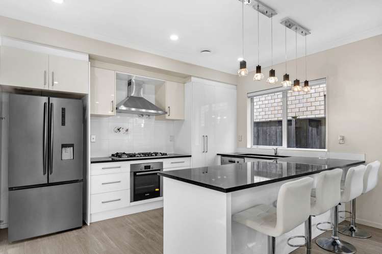 135 Flat Bush School Road_1