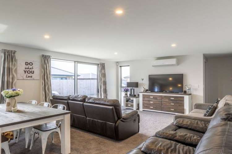 18A Tupaea Place 11334_3