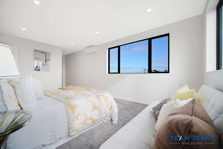 1 Korowhiti Road Clarks Beach_23