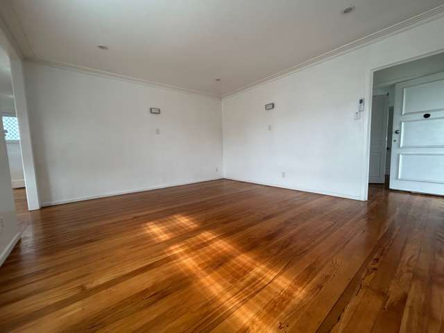 2 Ellesmere Crescent Pakuranga_2