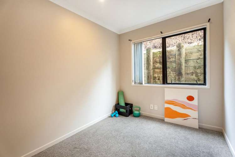 2/19 Lagoon Drive Panmure_18