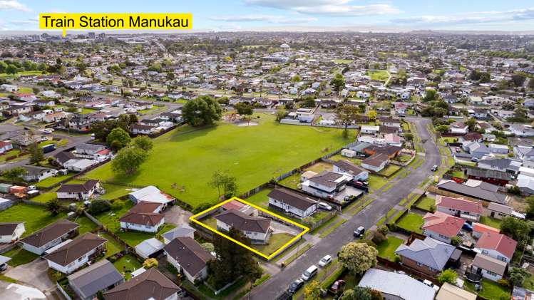 17 Dillon Crescent Clover Park_11