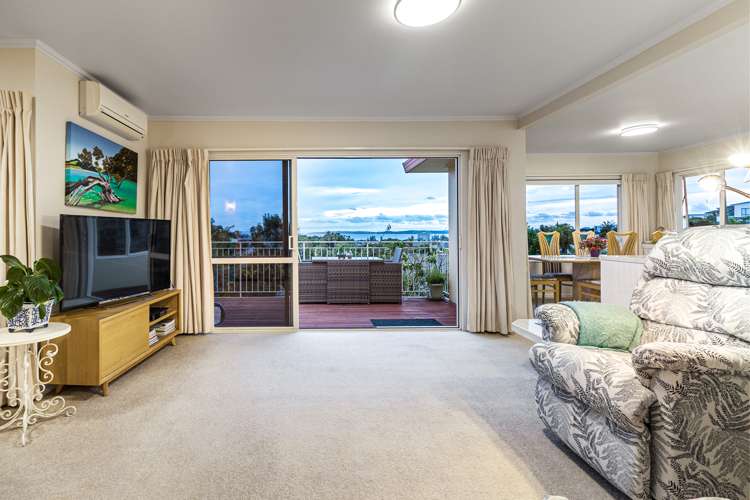 4 Astor Place Orewa_5
