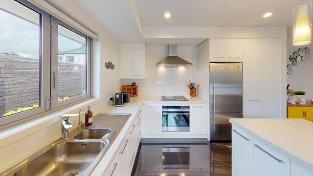 93A Pitt Street 10930_1