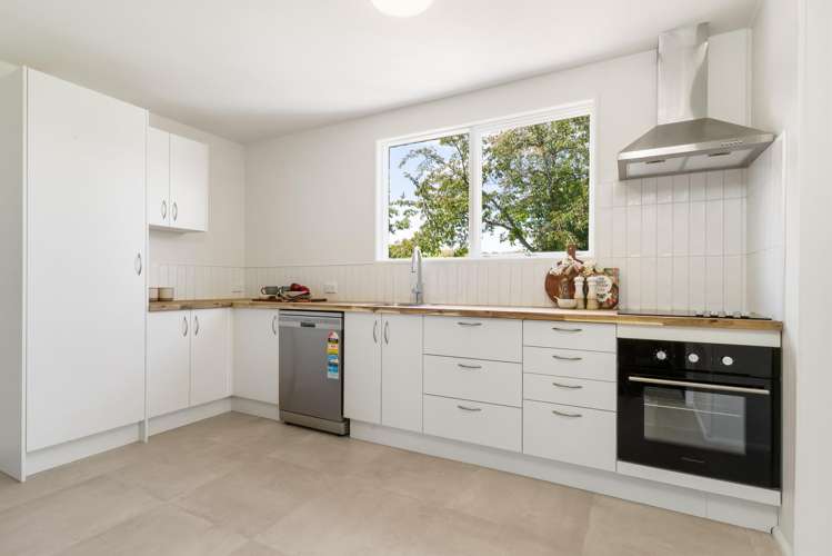 22 Besant Place Avondale_13