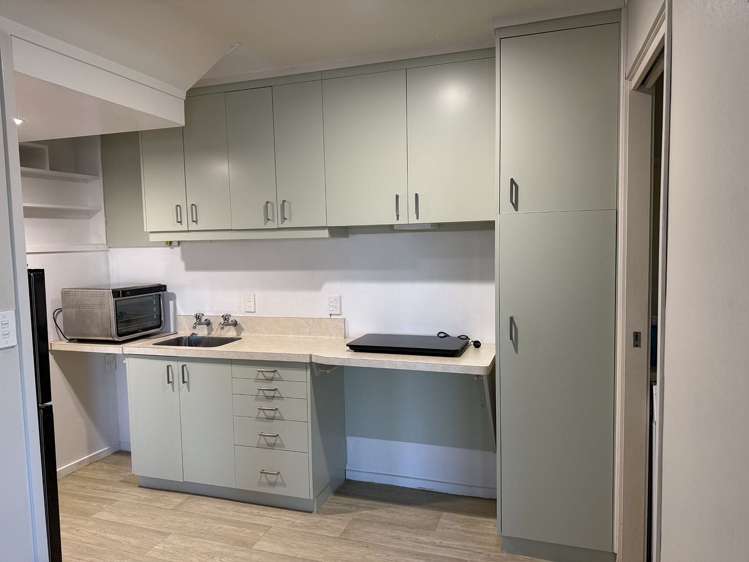 16B Hubert Henderson Place Remuera_5