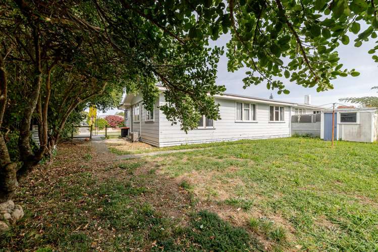 8 & 9 Benbow Place Awapuni_15