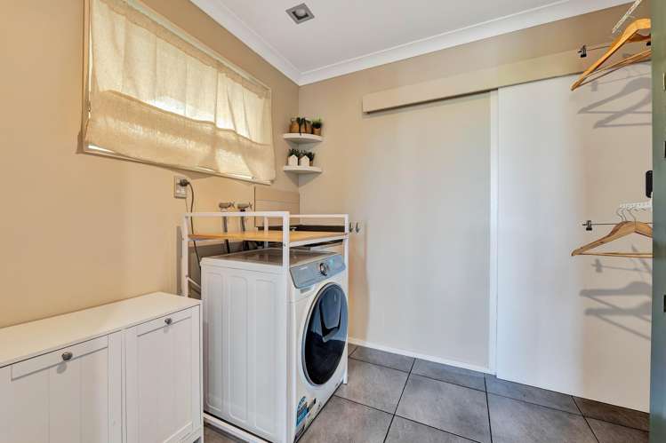 29 Whakapaki Street Urenui_17